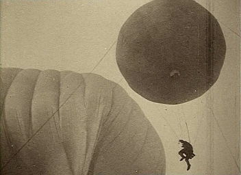 fig:balloonfight:titleimage.jpg